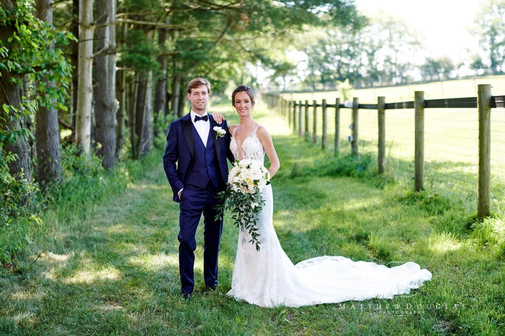 wedding photos at the farmhouse grand colonial nj 08 gorgeous bride and groom photo