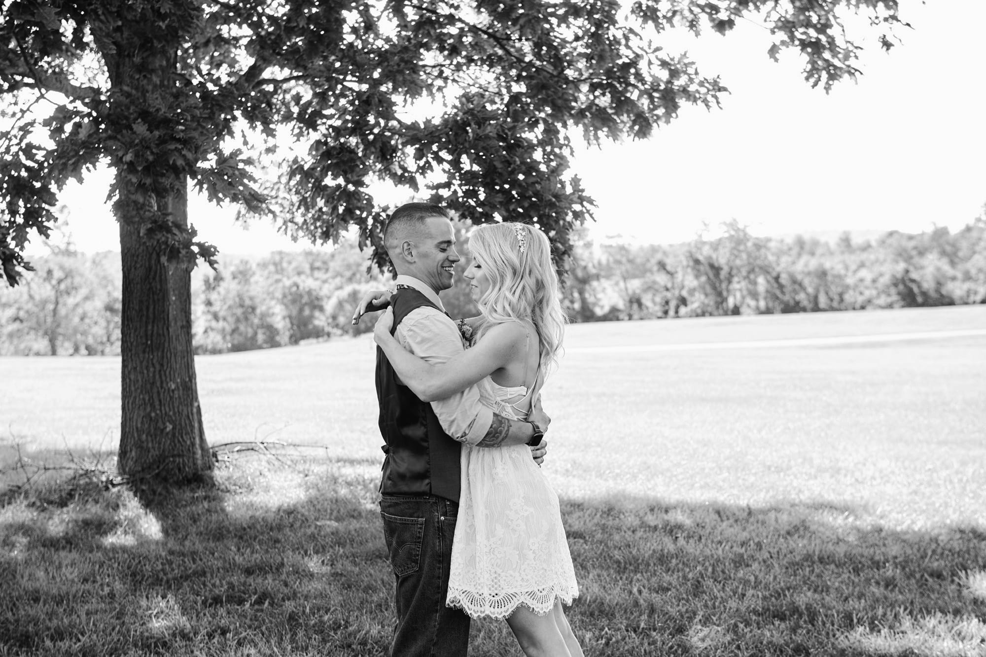 deer path park wedding photos