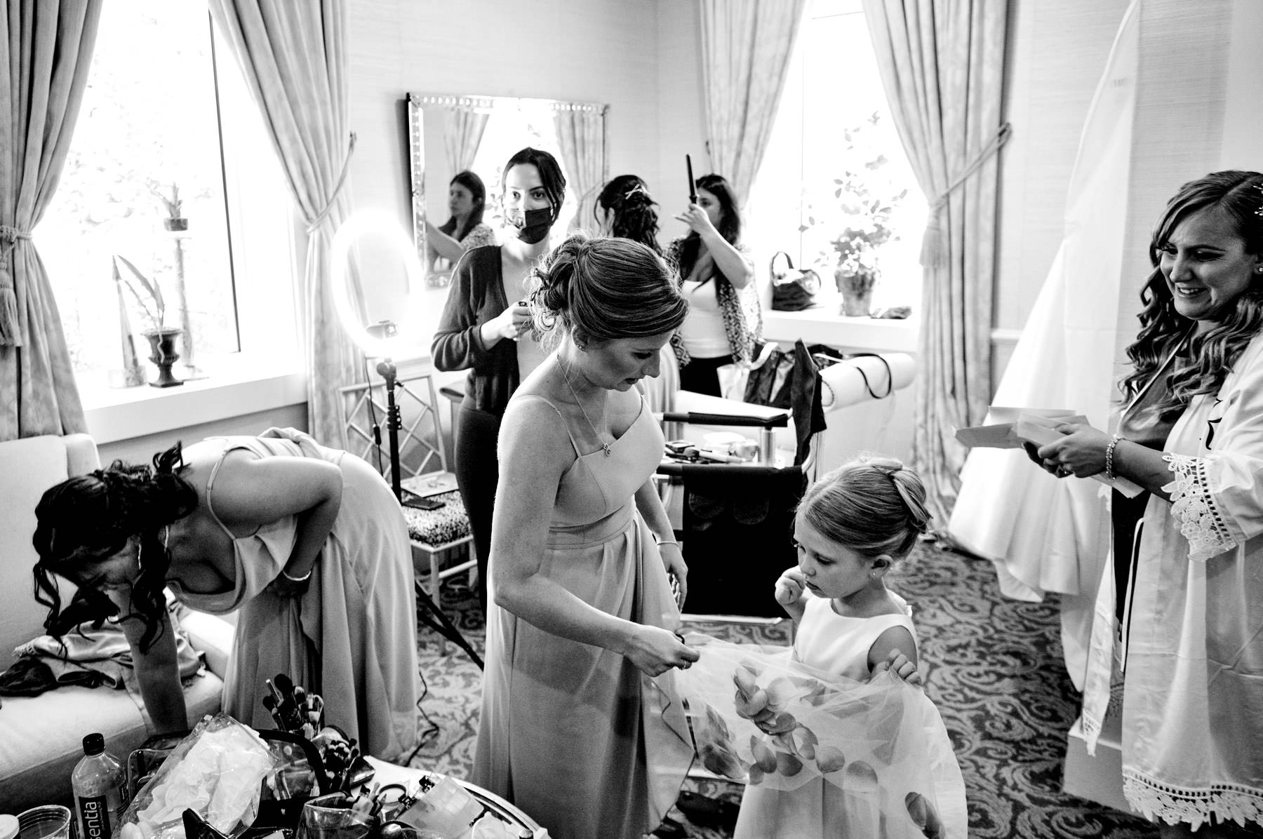 girls getting ready in the bridal suite at the farmhouse nj