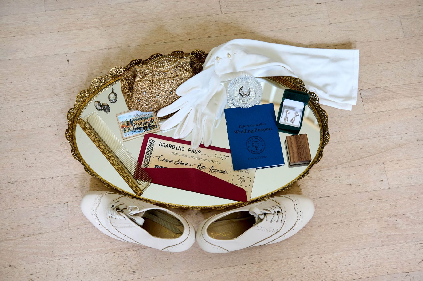 travel themed wedding detail photo