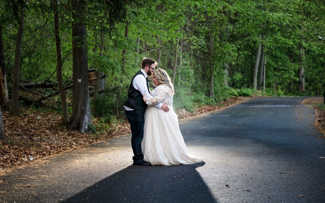 Maskers Barn Wedding | Ellie + Chris